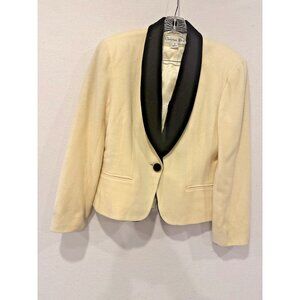 Christian Dior  Blazer Jacket  CREAM COLOR WITH BLACK VELVET COLLAR SZ 10